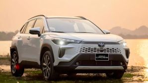 Giá lăn Toyota Corolla Cross cuối tháng tháng 3/2026 giảm ‘kịch kim’, dễ khiến Kia Seltos ‘gục ngã’