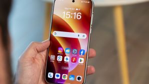 Thay vì iPhone 17 Pro Max đắt đỏ, chọn ngay chiếc điện thoại OPPO rẻ hơn 10 triệu vẫn có trang bị mạnh ngang ngửa