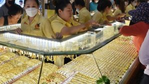 Giá vàng 2026 'đi ngược quy luật': Bất ổn toàn cầu tăng nhưng vàng trong nước vẫn 'đuối sức'?