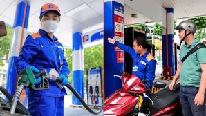 Giá xăng dầu hôm nay: Xăng dầu trong nước ổn định, thế giới quay đầu giảm, duy 1 mặt hàng tăng vọt