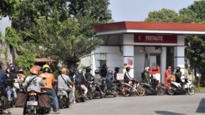 Eo biển Hormuz gián đoạn, khủng hoảng dầu thô kéo theo biến động trên toàn thị trường toàn cầu