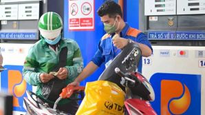 Giá xăng dầu hôm nay 8/4: Dầu thô mất hơn 18 USD/thùng sau tuyên bố của Mỹ, xăng E5 RON 92, RON 95 điều chỉnh nhẹ