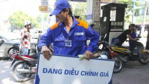 Giá xăng dầu trong nước hôm nay lao dốc mạnh, Quốc hội chính thức miễn 1 loại sắc thuế quan trọng!