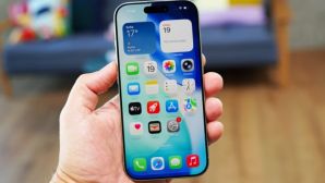 Giá iPhone 17 giảm mạnh trong bối cảnh giá xăng hôm nay 10/4 duy trì giảm cao nhất gần 10.000 đồng