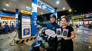 Sáng nay (11/4): Xăng rẻ, bão Sinlaku tan, giá vàng tăng - Chọn mua smartphone xịn sò check-in lễ 9 ngày cực oách!