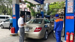 Giá xăng dầu chiều 11/4: RON 92, RON 95 và Diesel vẫn căng, dân tình ngao ngán chuyển sang ô tô điện