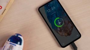 Galaxy M35 5G giảm nhiều rẻ như cỏ, vua pin tầm trung 6000 mAh rẻ nhất Việt Nam ăn đứt cả iPhone 17e