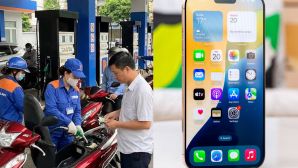 Giá xăng dầu hôm nay 13/4: Dầu thế giới vượt ngưỡng 100 USD/thùng, trong nước giảm sâu, giá iPhone chính hãng ra sao?