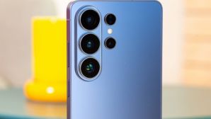 Giá xăng dầu Petrolimex hôm nay 17-4: Dầu Diesel giảm mạnh liền 3 phiên, xăng tăng nhẹ, giá điện thoại Samsung