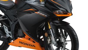 Tin xe hot 17/4: Honda ra mắt ‘đàn em’ Winner R với giá hấp dẫn, phong cách khác hẳn Yamaha Exciter