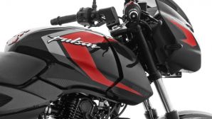 Tin xe trưa 17/4: ‘Vua côn tay’ 150cc mới tinh ra mắt giá 28 triệu đồng, phân khúc tiệm cận Exciter