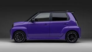 Giá xăng dầu hôm nay 21/4: Diesel và RON95 'rẻ hết nấc', Honda liền mở cọc mẫu ô tô ‘không xăng’ mới