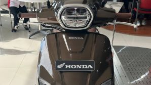 Honda chính thức mở bán 'vua xe ga' 160cc mới giá 46 triệu đồng: Thiết kế chất hơn cả SH và SH Mode