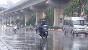 Không khí lạnh tràn về miền Bắc từ đêm 22/4, nhiệt độ giảm kèm mưa dông: Cảnh báo hiện tượng nguy hiểm