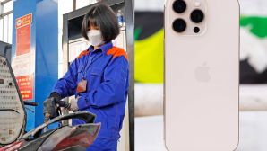 Bảng giá xăng dầu chiều hôm nay 23/4: Giá xăng giảm còn chưa đến 22.000 đồng/lít, dầu diesel rẻ, giá iPhone 16 ra sao?