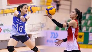 Trực tiếp bóng chuyền Cúp Hùng Vương hôm nay 23/4: Hà Nội Tasco Auto 'đại chiến' BC Thông Tin BĐ19