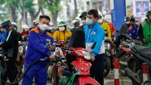 Tin ‘nóng’ giá xăng dầu Petrolimex tối 26/4: RON 95 ‘bán như cho’, ra mắt ‘vua xe ga’ 150cc mới ‘nét’ hơn SH và SH Mode