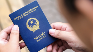 Hộ chiếu còn hạn vẫn có thể bị thu hồi, hủy giá trị từ 1/7: Người dân cần lưu ý