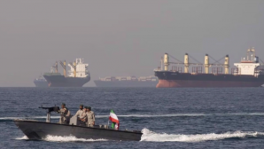 Iran tuyên bố không đầu hàng, hé lộ ‘lằn ranh đỏ’ không thể đàm phán với Mỹ 