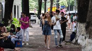 Thời tiết ngày 30/4: Phân hoá rõ rệt trên cả nước, cảnh báo lốc sét, mưa đá, giao thông gián đoạn