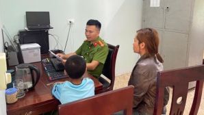 Người bố cùng vợ mới đánh con trai lớp 6 bầm tím mặt gửi lời xin lỗi gia đình vợ cũ
