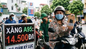 Giá xăng dầu tối 14/05/2026: Giảm kỷ lục, tiết kiệm hàng trăm nghìn cho người dân. iPhone Air giảm khủng 9 triệu đồng