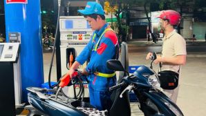 Giá xăng dầu hôm nay (trưa 14/5): Dầu Brent giảm hơn 2%, dầu diesel và xăng RON 92 RON95 dự báo giảm dưới 300 đồng/lít