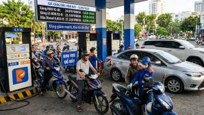 Bảng giá xăng xe (15/5): Chi phí đầy bình 'cực hời' các loại xe sau đợt giảm đậm 14/5, giá Galaxy S23 Ultra rơi đáy 50%