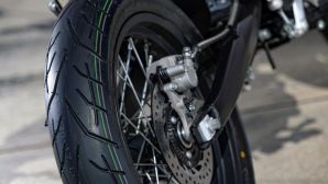 ‘Vua côn tay’ 125cc mới của Ý chính thức ra mắt: Phân khúc khác Yamaha Exciter và Honda Winner R, giá ‘mềm’