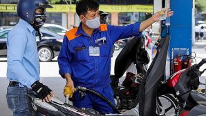 Giá xăng dầu chiều nay 21/5: Dầu diesel, xăng RON 92 và RON 95 đồng loạt tăng mạnh, giá đầy bình các mẫu xe số phổ biến