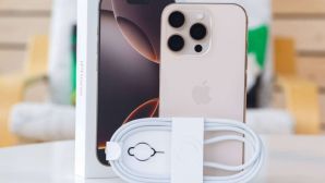 Đây là iPhone khung Titan Pro đập hộp rẻ nhất Việt Nam, ăn đứt iPhone 17e, rẻ hơn Galaxy S26 Ultra