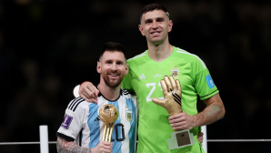 Argentina khủng hoảng lực lượng trước World Cup 2026: Messi nghi chấn thương, Emiliano Martinez gãy ngón tay