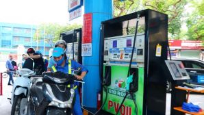 Vì sao xe máy bị hụt ga khi đổ xăng E10? Biện pháp khắc phục như thế nào?