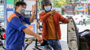 Giá xăng dầu hôm nay 27/5: RON 92, RON 95 và dầu diesel đều đang ‘rẻ như cho’, sắp giảm thêm 1.400 - 2.300 đồng/lít