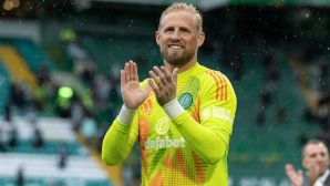 Kasper Schmeichel giải nghệ ở tuổi 39 sau chấn thương nghiêm trọng