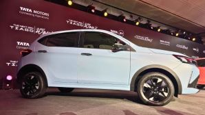 Quên Honda SH đi, mẫu ô tô hatchback ‘bình dân’ mới chính thức ra mắt với giá 128 triệu đồng, rẻ hơn Hyundai Grand i10