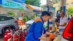 Giá xăng dầu hôm nay 1/6: Xăng RON 92 gần chạm ‘đáy’ mới, dầu diesel về gần mốc 25.000 đồng/lít, giá đầy bình ô tô Mazda
