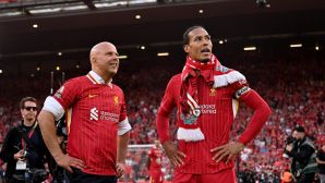 Van Dijk bất ngờ vì Liverpool sa thải Arne Slot: 