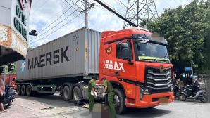 Hiện trường xe container cán tử vong người đi xe đạp tại TPHCM, hé lộ lời khai khó chấp nhận