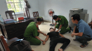 1 nam nghi phạm tử vong trong phòng riêng tại trụ sở công an xã ở Đồng Tháp: Xuất hiện tình tiết lạ