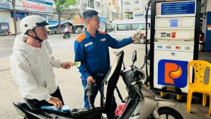 Bảng giá xăng dầu chiều 8/6: E5 RON 92 và E10 RON 95 giảm ‘sập sàn’ gần 10.000 đồng, giá lăn bánh VinFast VF 8 cực hời