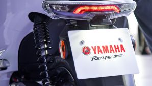 Yamaha chính thức ra mắt ‘xe điện quốc dân’ mới tại Việt Nam giá 36,9 triệu đồng, đại chiến xe Honda
