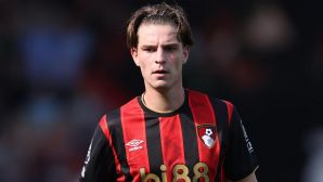 Chuyển nhượng MU 10/6: Alex Scott giá 80 triệu bảng, Fernandes lọt tầm ngắm, Tonali khó mua