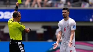 Chậm 6 giây, cầu thủ Iran là người đầu tiên nhận án phạt vì luật mới ở World Cup 2026