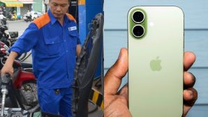 Cập nhật giá xăng dầu hôm nay trưa 23/6: Rẻ sập sàn, xăng E5 RON92 sát 20.000 đồng/lít, iPhone 17 rẻ bèo