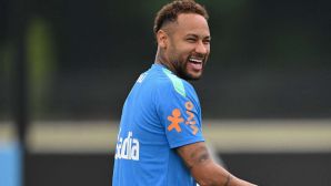 Neymar sẵn sàng tái xuất cùng Brazil, Martinelli báo tin vui trước trận gặp Scotland
