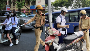 Cục CSGT lên tiếng về thông tin từ 15/8, người từ 16 tuổi đến dưới 18 tuổi đi mọi loại xe máy đều bị phạt