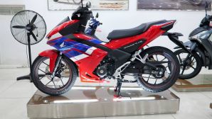 Bảng giá xe Honda Winner R 2026 tháng 7/2026: Giảm không phanh vì Yamaha Exciter 155 2026 sắp ra mắt