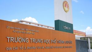 Điểm tiếng Anh tốt nghiệp THPT 2026 của Tuyên Quang cao thứ hai toàn quốc, đã có kết quả rà soát