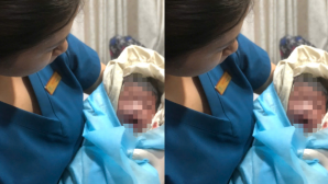 Danh tính người mẹ 17 tuổi sinh con trong nhà vệ sinh công ty rồi bỏ bé vào thùng rác, tình hình cả hai?